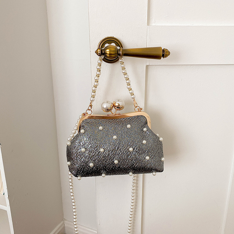 Glitter Pearl Decor Kiss Lock  - Luxury Bags Affordable recension och pris