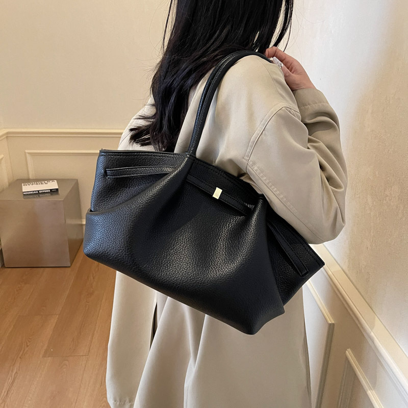 Burgundy Ladies Handbags Luxur - Luxury Bags Collection recension och pris