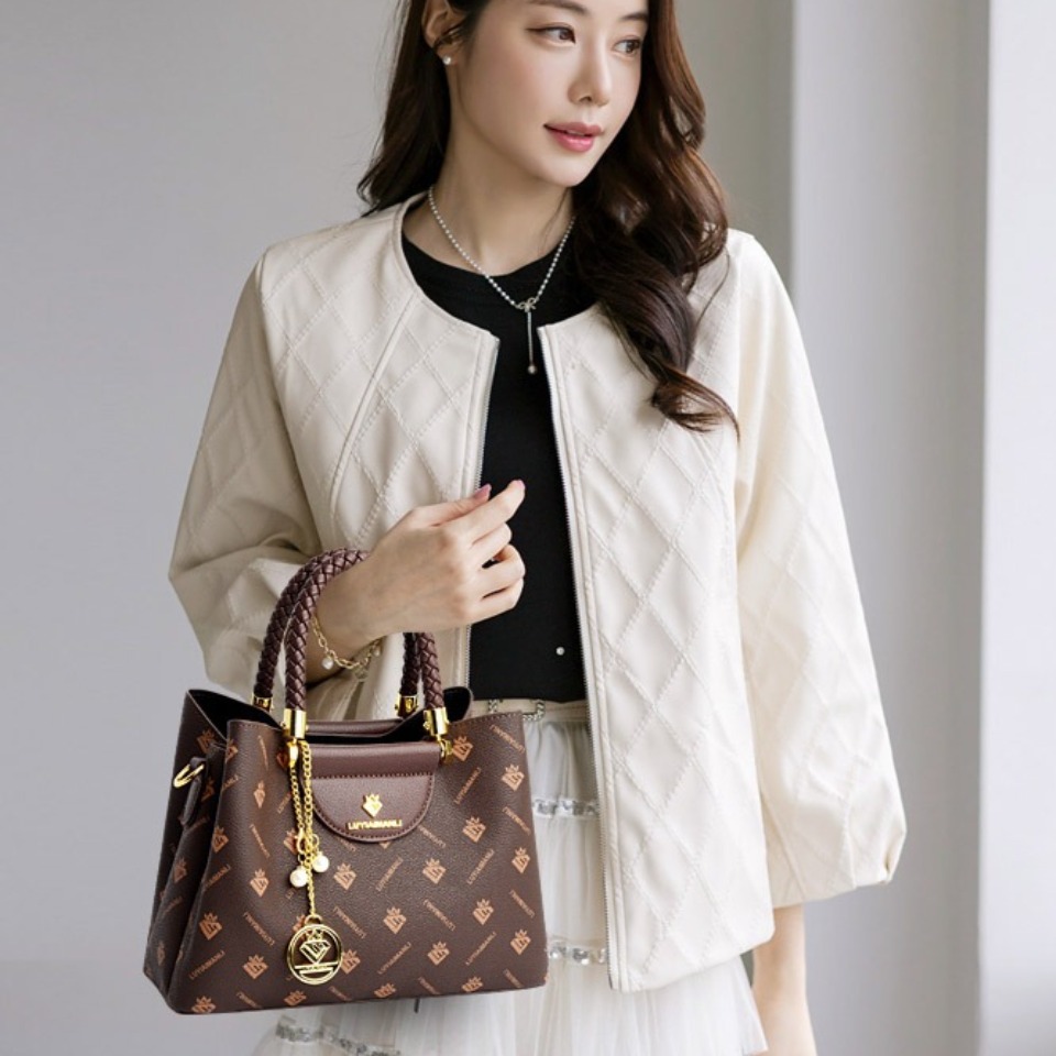 Woven Handle Genuine Brand Hig - Luxury Bags Collection recension och pris
