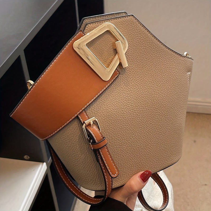 Elegant White Pebbled Bucket B - Luxury Bags White recension och pris