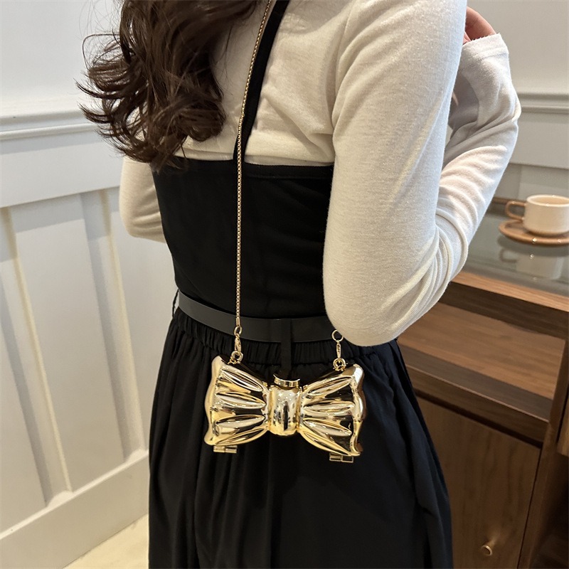 Luxury Fashion Metal Mini Hand - Luxury Bags Collection recension och pris